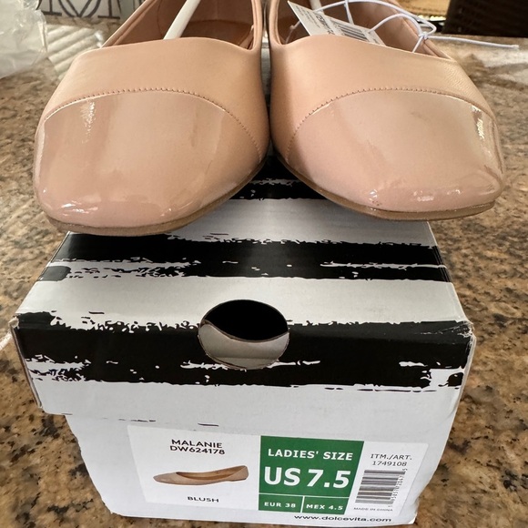 NWT and Box Dolce Vita Malanie Ladies Ballet Flats Blush Size 7.5 - Picture 5 of 14